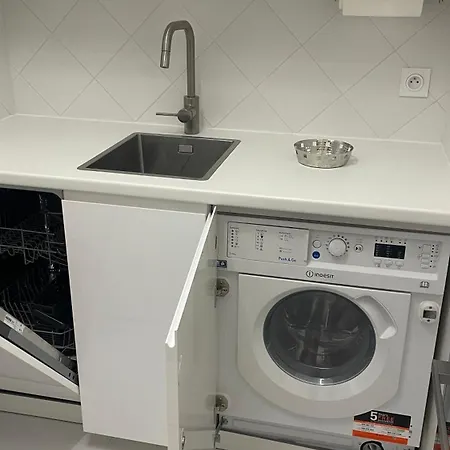 Un De Luxe Les Champs Elysees * פריז