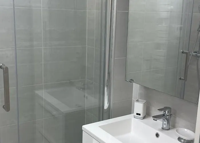 Un De Luxe Les Champs Elysees